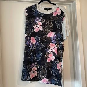 The Fifth Label Floral T-Shirt Dress - Size Medium
